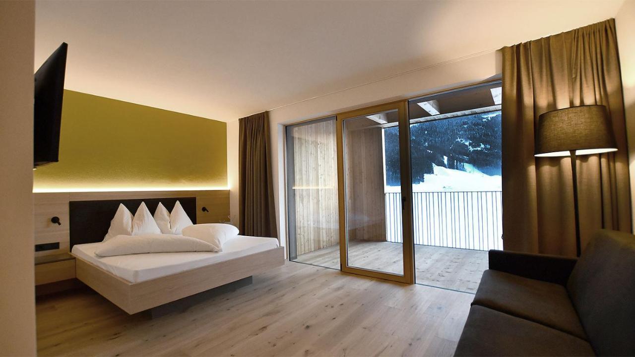 Hotel Tyrol Planca di Sopra Exterior foto